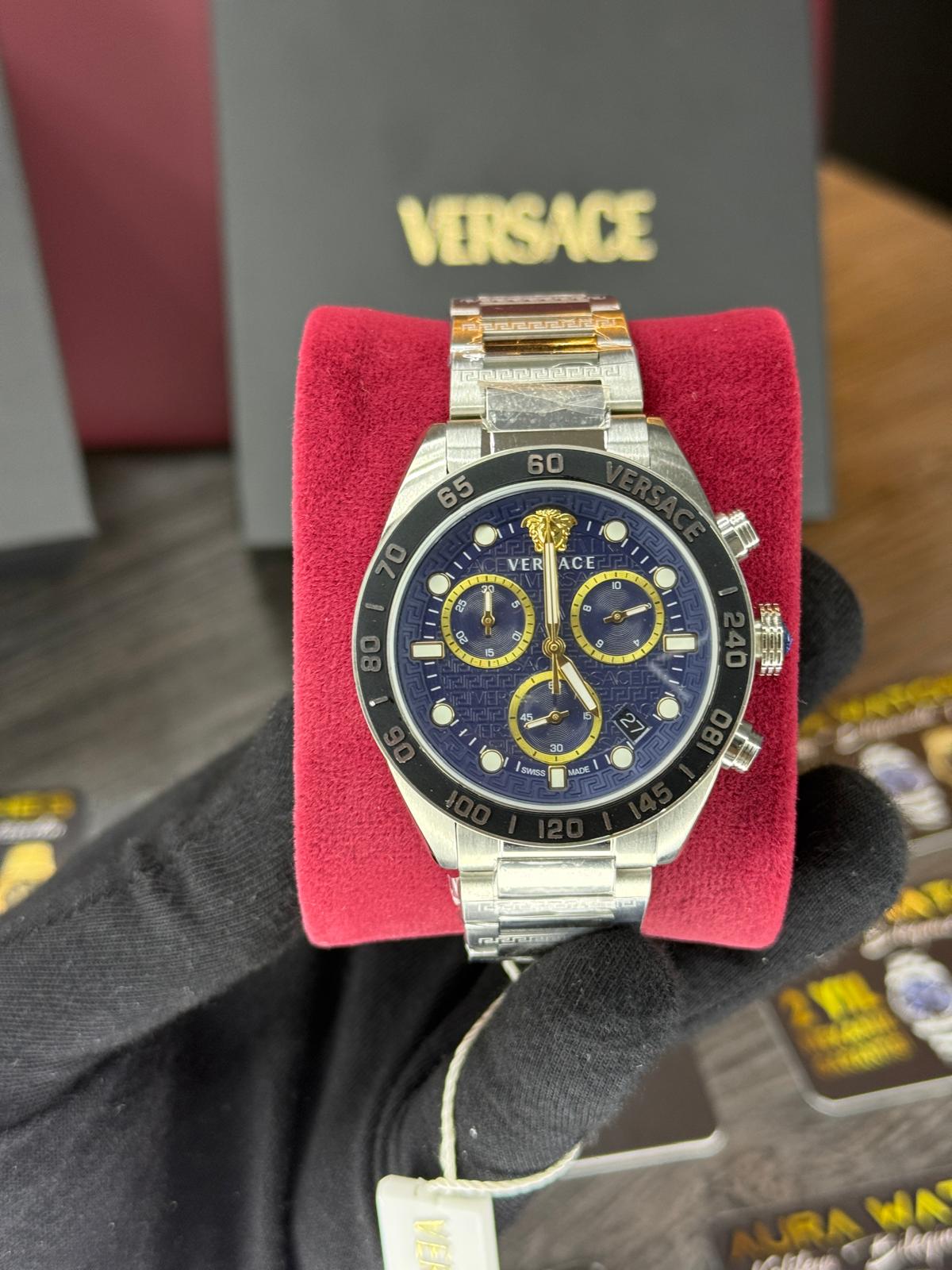 VERSACE